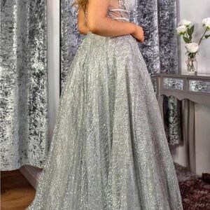 Elegant Silver Gown dress party dress/ grad dress